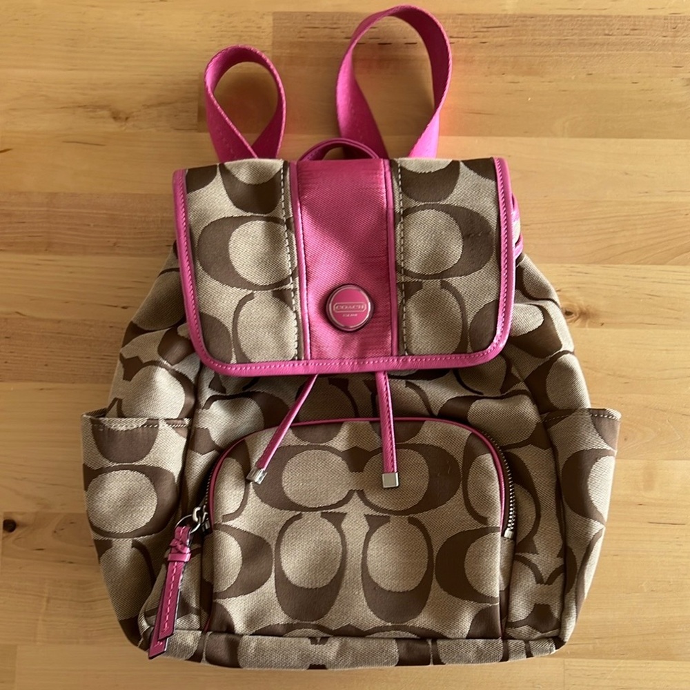Coach F21928 Signature Stripe Backpack